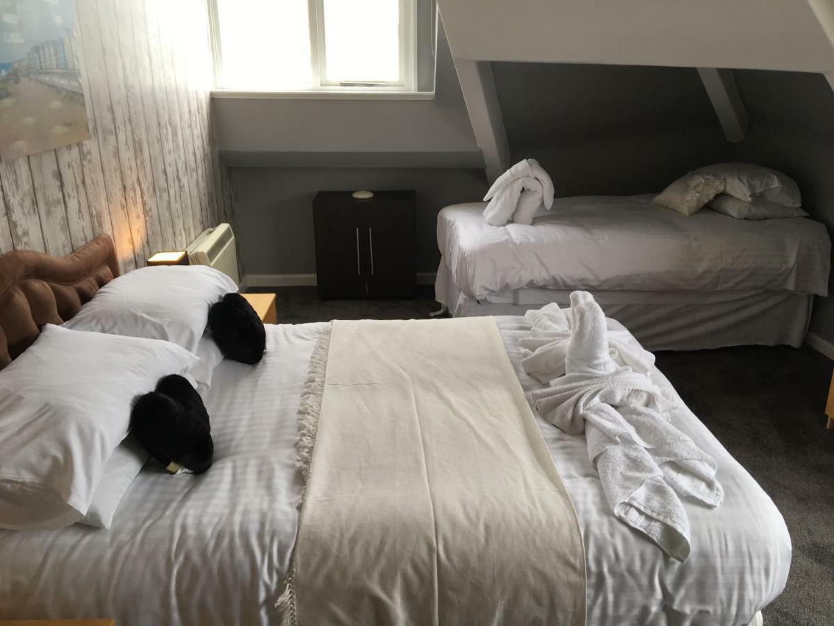 Apartment 4, Cornerhouse Apartments Llandudno Bagian luar foto